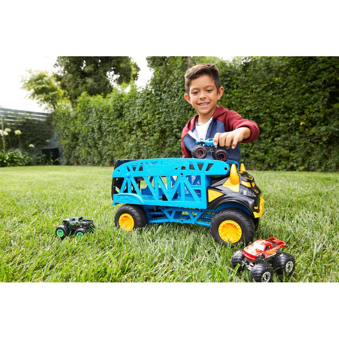 Hot Wheels Monster Trucks Diecast Cars Monster Mover Transporter with 3 Trucks