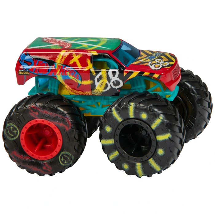 Hot Wheels Monster Trucks Epic Loop Challenge Playset with 8 Diecast Cars